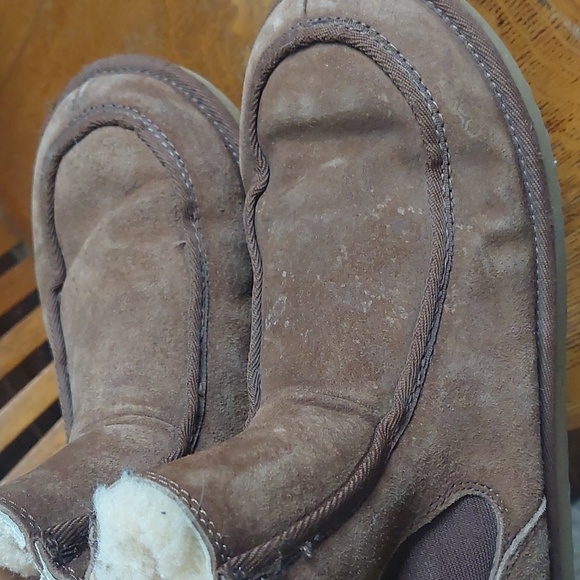 Vintage UGG Chelsea Boots *Final Price* - Picture 8 of 12